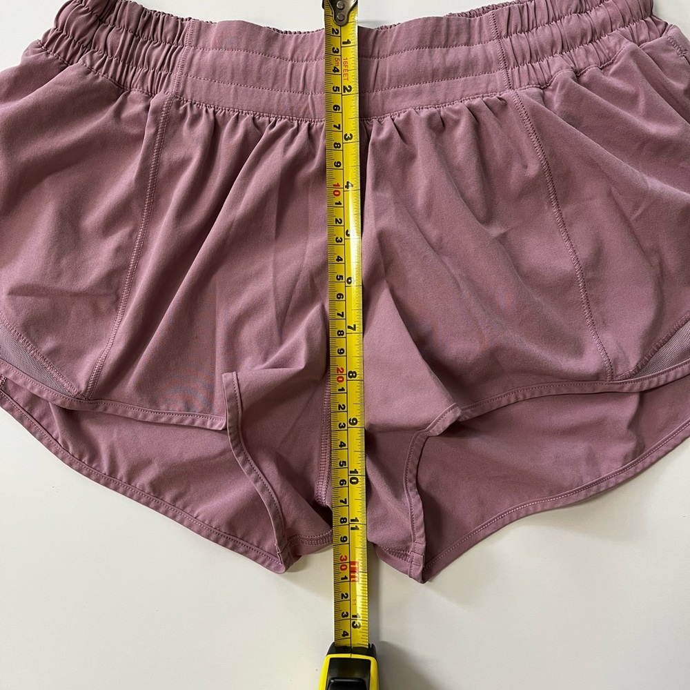 lululemon hotty hot 2.5” Low Rise Women's Dusty Purple Athletic Shorts - Picture 8 of 9